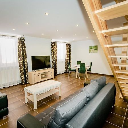 Apartament Stalowa Lägenhet Stalowa Wola Exteriör bild