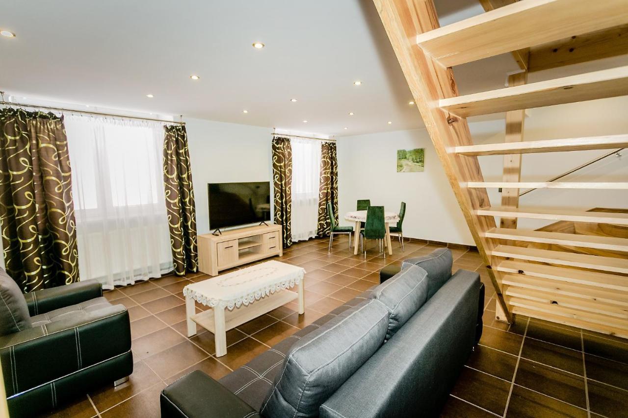 Apartament Stalowa Lägenhet Stalowa Wola Exteriör bild